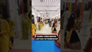 AAVI NAVRATRI RE  GARBA WORKSHOP  GUJARATI SONG  GARBA NIGHT  MAYUR’S DANCE ACADEMY [upl. by Emogene]