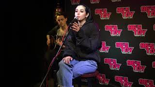 Maggie Lindemann  Pretty Girl ACOUSTIC EXCLUSIVE [upl. by Chavaree]