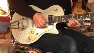 Duesenberg Starplayer TV Silver Sparkle Part1 [upl. by Rebmac861]