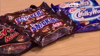 Stukjes hard plastic in Mars en Snickers miljoenen repen teruggehaald uit 55 landen [upl. by Johathan]