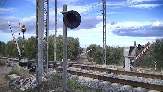 Spoorwegovergang Casamassima I  Railroad crossing  Passaggio a livello [upl. by Dustan]