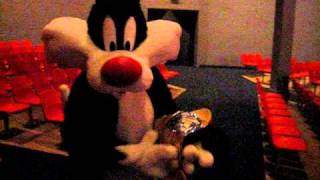 Sylvester the Cat  POST SHOW  Theater Royale at Six Flags Great America [upl. by Curren372]