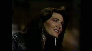 Kathy Mattea Live with Regis and Kathie Lee Gifford  1992 KHBS [upl. by Aikar]