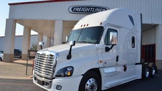 Trucking  Review of the Automatic 2017 Freightliner Cascadia Evolution  LoShawn Parks [upl. by Idnahr]