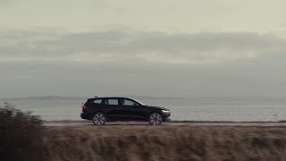 Meet the Volvo V60 Cross Country 🚗🌄 [upl. by Hobard992]