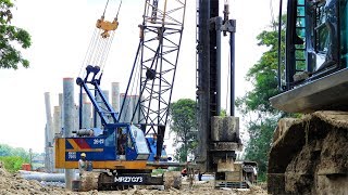 Diesel HAMMER Pile Driving How It Work Pancang [upl. by Newhall]