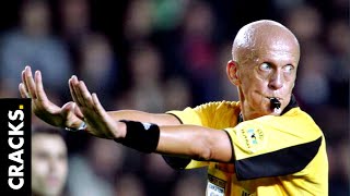 Pierluigi Collina der beliebteste Schiedsrichter der Welt der auch heute noch von sich reden macht [upl. by Ztnaj]