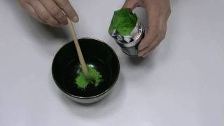 簡単なお濃茶の練り方（作り方） How to make thick matcha Theanin style [upl. by Bradney]