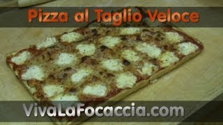 Ricetta Semplice della Pizza in Teglia al Taglio Fatta in Casa [upl. by Yerhpmuh]