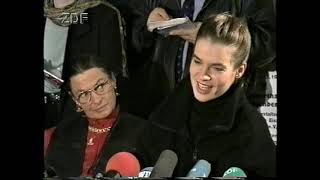 18121993  EiskunstlaufDM mit Tanja Szewczenko Katarina Witt [upl. by Macnamara]