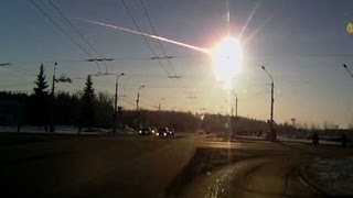 Videos capture exploding meteor in sky [upl. by Feltie]