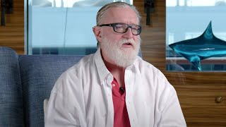 Gabe Newell Talks About HalfLife 2 20th Anniversary Update [upl. by Eillen]