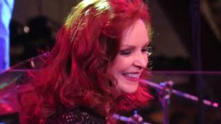 Sheena Easton  Telefone Long Distance Love Affair  81223  Mohegan Sun  Wolf Den  Uncasville [upl. by Whiney470]