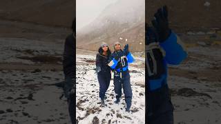 snow fall ho hi nhi rhi hai 🥲snowfall rohtang rohtangtunnel rohtangpassmanali nidhiajitgupta [upl. by Leontina96]