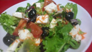 SORPRENDENTE ENSALADA DE QUESO FRESCO CON TOMATE Y ACEITUNAS FACIL Y SALUDABLE [upl. by Rochester]