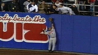 Jeffrey Maier catches Derek Jeters home run in Game 1 of the 1996 ALCS [upl. by Etoile]