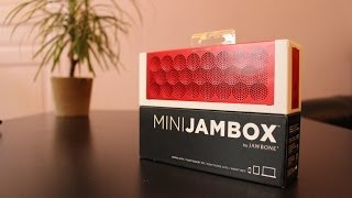 Unboxing Jawbone Mini Jambox in Red Dot  1er Déballage du Mini Jambox de Jawbone en Rouge Métal [upl. by Oigroeg]