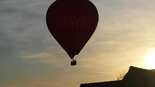 HeissluftBallon der quotRewequot über Bad Münder am Deister am 21042018 [upl. by Enigroeg]