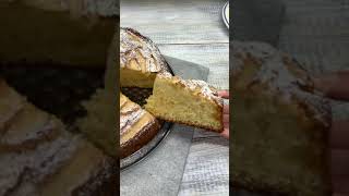 Torta morbida con mele e yogurt senza burro [upl. by Georgia]