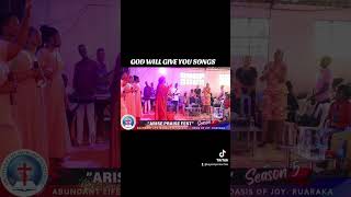 Florence muriithi ministering gospelmusic makeyourownkindofmusic livesound music live [upl. by Sigvard]