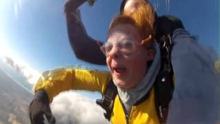 The funniest skydiving video EVER Go to 145 [upl. by Carmen]