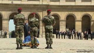 Honneurs au Général Bigeard aux Invalides [upl. by Christabel]