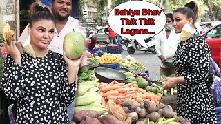 Rakhi Sawant Shopping Vegetables On Mumbai Streets Will Make You Laugh [upl. by Darda]