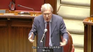 Coronavirus Sgarbi «Il confinamento degli asintomatici è fascismo» [upl. by Frum]