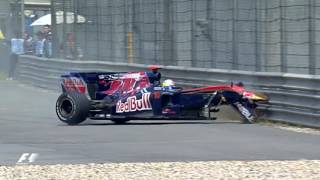 Sebastien Buemis Wheels Come Off  2010 Chinese Grand Prix [upl. by Eicul]