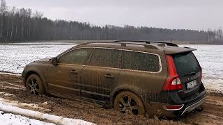 Volvo XC70 P3 20072016 offroad Volvo in deep mud Volvo AWD test DDrive [upl. by Kaz]