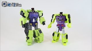 ToyWorld TWC04 Allocator  Masterpiece Constructicon Hook  Video Review [upl. by Bee]