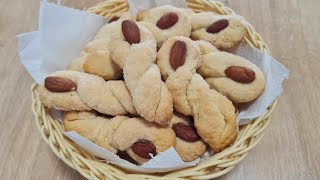 Intorchiate pugliesi TARALLI DOLCI TIPICI PUGLIESI facili veloci e con pochi ingredienti [upl. by Halbeib]