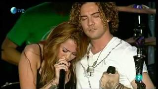 Miley Cyrus Feat David Bisbal When I Look At YouRock In Rio Madrid Live [upl. by Evol]