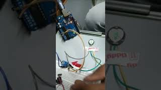 Powering of a pulse sensor using a Triboelectric Nanogenerator [upl. by Vaientina]