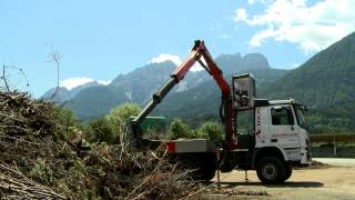 quotJenzquot der neue Schredder der Kompostieranlage Lienz [upl. by Peggi641]