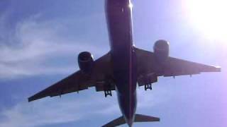 British Airways 777200 GVIIA Landing at Gatwick [upl. by Callista972]