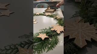 Couronne de noël christmasdiydecor noel upcycling carton chrismas2024 [upl. by Atikan]