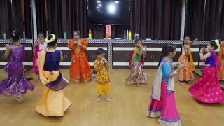 Woh Kisna Hai  Radha Krishna Dance By Kids  Step2Step Dance Studio  Janmashtami Celebrations 2018 [upl. by Sufur777]