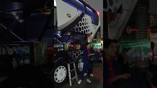 Kesigapan pramugari bus indorent trending busmaniaofficial viralvideo busmaniacommunity [upl. by Plunkett]