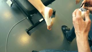 Tejpning vid plantar fasciit  Access Rehab [upl. by Flanigan255]