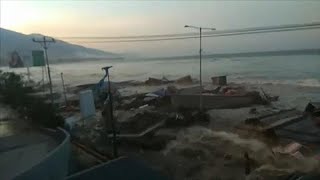 Palu Dramatic footage of Tsunami [upl. by Aceber]