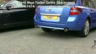 Towbar Video  Laguna 3 Westfalia Detachable [upl. by Aday805]