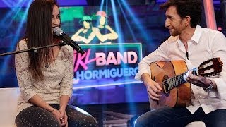 El Hormiguero 30  Nati una voz especial canta con Pablo Motos a la guitarra [upl. by Lechar]