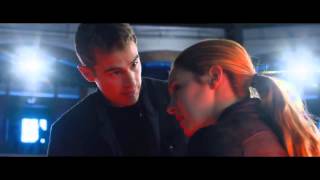 Divergent  Trailer italiano [upl. by Adnat]