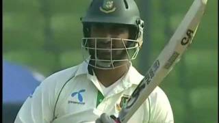 Tamim amp The Helmet Wicket  BD vs Pak 2011 Test 2 Day 4 [upl. by Truelove]