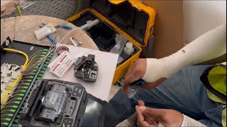 FIBER CABLE SPLICING [upl. by Wampler]