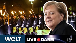 MIT GOTT ROTEN ROSEN UND FARBFILM Merkels Großer Zapfenstreich wird speziell  WELT Live dabei [upl. by Pavlov]