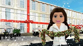 DECORATING AMBERRY HOTEL FOR CHRISTMAS on Bloxburg  Roblox [upl. by Nahrut]