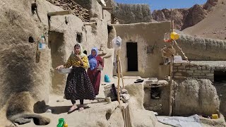 Village Life in Afghanistan  Cooking Traditional Food quotChicken Shulaquot [upl. by Doralynn651]