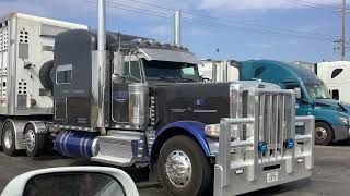 Peterbilt 389 boll holler with triple axle trailer with a drop axle￼ [upl. by Wagoner110]